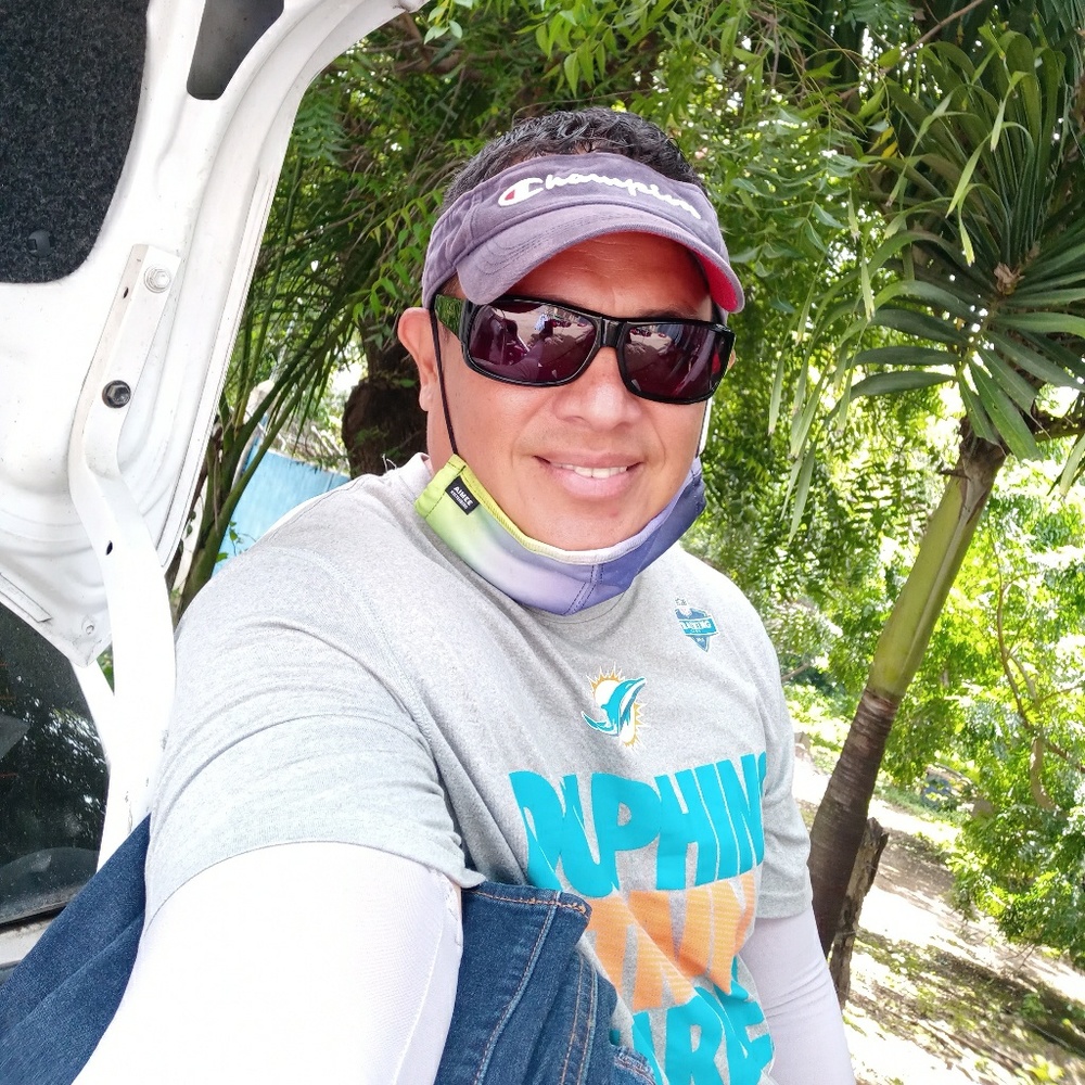 Meet your Posher, Marlon